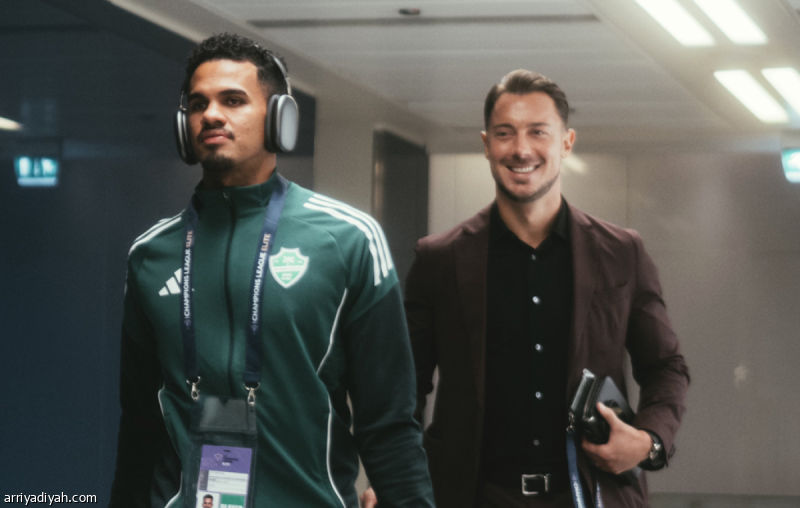 الأهلي يعتمد على نجوم المحليين في مواجهة الشارقة المرتقبة