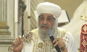 البابا تواضروس للكهنة الجدد بالإسكندرية: "لا يستطيع أحد أن يخدم سيدين".. الأمانة طريق الحكمة