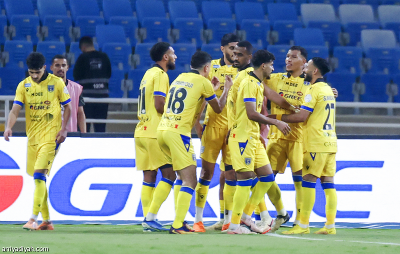 التعاون يفرض خسارة القادسية الأولى في دوري روشن السعودي