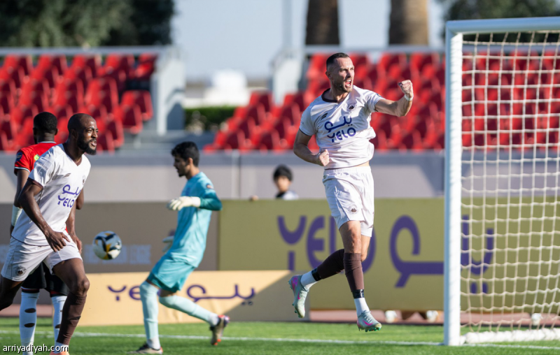 الجبلين يعود للانتصارات بفوز مهم على الرائد في دوري يلو