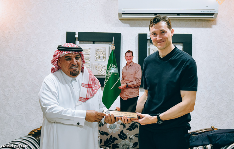 الخلود والحزم يجتمعان في ديربي مثير غداً بالرس