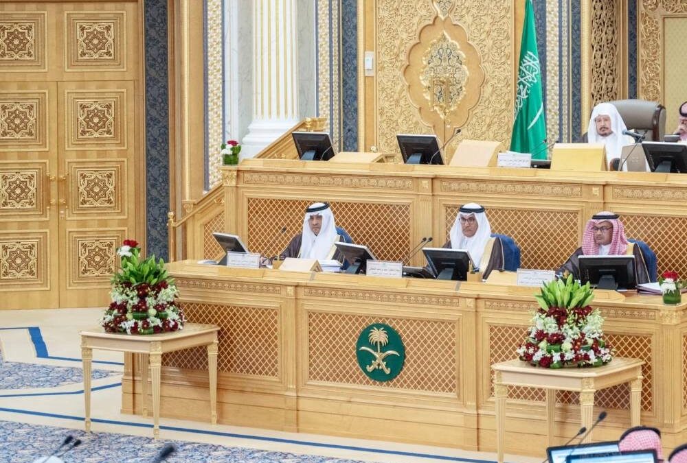 <p><strong>الشورى يوافق على مشاريع 4 أنظمة جديدة لتعزيز التنمية الاقتصادية والاجتماعية في البلاد</strong></p>