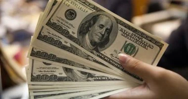 العملة الأمريكية تحقق استقراراً ملحوظاً أمام الجنيه المصري مع بداية العملة الأمريكية تبدأ شهر نوفمبر مستقرة أمام الجنيه المصرى