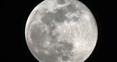 موعد ظهور القمر العملاق 2025.. ساعات تفصلنا عن حدث فلكى مميز