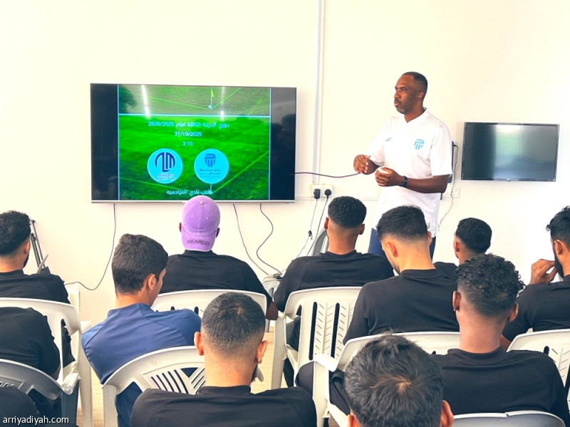 المزاحمية تقرر إقالة طلال المشعل بعد تراجع النتائج بشكل مفاجئ