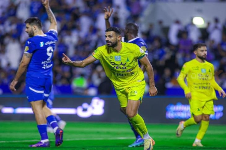 الهلال أمام الخليج