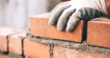 الوحدة المحلية بطهطا، سوهاج تتيح رقماً لتلقي شكاوى واستفسارات تراخيص البناء.