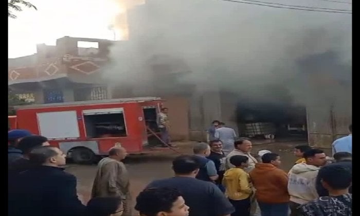 إصابة 3 أشخاص في حريق مصنع بأجهور في القليوبية