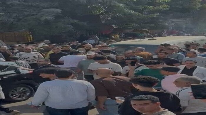 انتهاء مراسم الجنازة.. نجوم الفن في وداع إسماعيل الليثي من مسجد ناصر