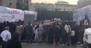 بالرغم من الأمطار تزايد إقبال الناخبين على مؤتمر حزب الجبهة الوطنية بدمياط