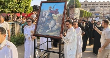 بدأ احتفال دير مارجرجس بجبل الرزيقات بالصلوات والتسابيح السنوية مع الصور