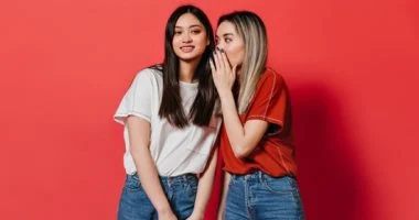 برج القوس والأسد ما يتبلش في بقهم فولة.. 4 أبراج ما بتعرفش تحفظ سر