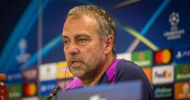 برشلونة ضد إلتشي.. فليك يكشف آخر تطورات حالة لامين يامال