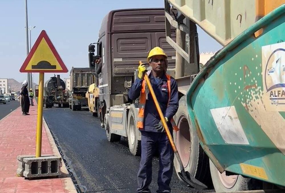 تأهيل وتطوير طريق جامعة نجران يعزز السلامة ويُسهّل حركة المرور بالمنطقة.