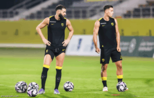 تجاوز بنزيما الإصابة ويستعد للمشاركة في ديربي الاتحاد المرتقب