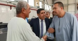 تدشين مجمع لإنتاج وتجفيف الطماطم في إسنا لخدمة الصناعات الغذائية