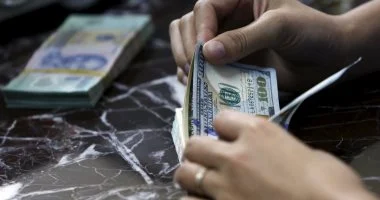 هل يتراجع بعد صفقة علم الروم؟.. سعر الدولار اليوم أمام الجنيه الجنيه المصرى