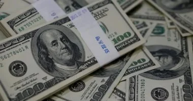 سعر صرف الدولار يتراجع أمام الجنيه اليوم الأحد 2/11/2025