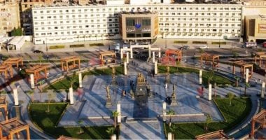 تركيب شاشات بأسوان لعرض افتتاح المتحف المصري الكبير بحضور واسع