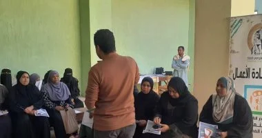 تنظيم برامج لريادة الأعمال وجلسات حوارية في أسوان.