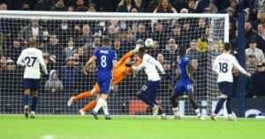 توتنهام وتشيلسي قمة نارية فى لندن بين مطاردة الصدارة وطموح العودة