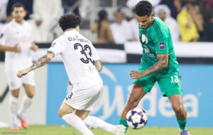 جالينو يتألق ويساهم في انتصار الأهلي على السد القطري