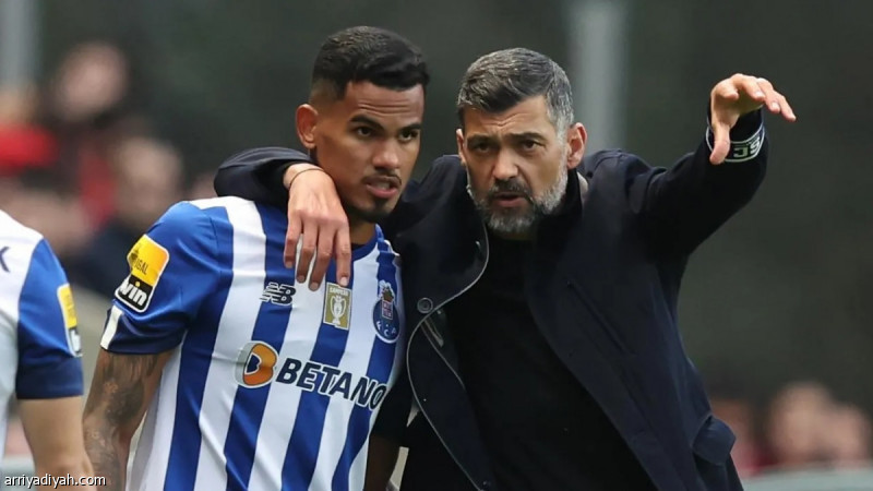 جالينو يتحدى أبرز المدربين في ديربي جدة المرتقب السبت