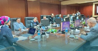 جامعة الأقصر الأهلية تقدم منح وتطوير أكاديمي لطلابها