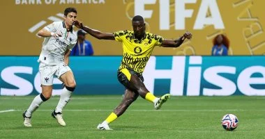 مواعيد مباريات اليوم السبت 22 - 11- 2025 والقنوات الناقلة