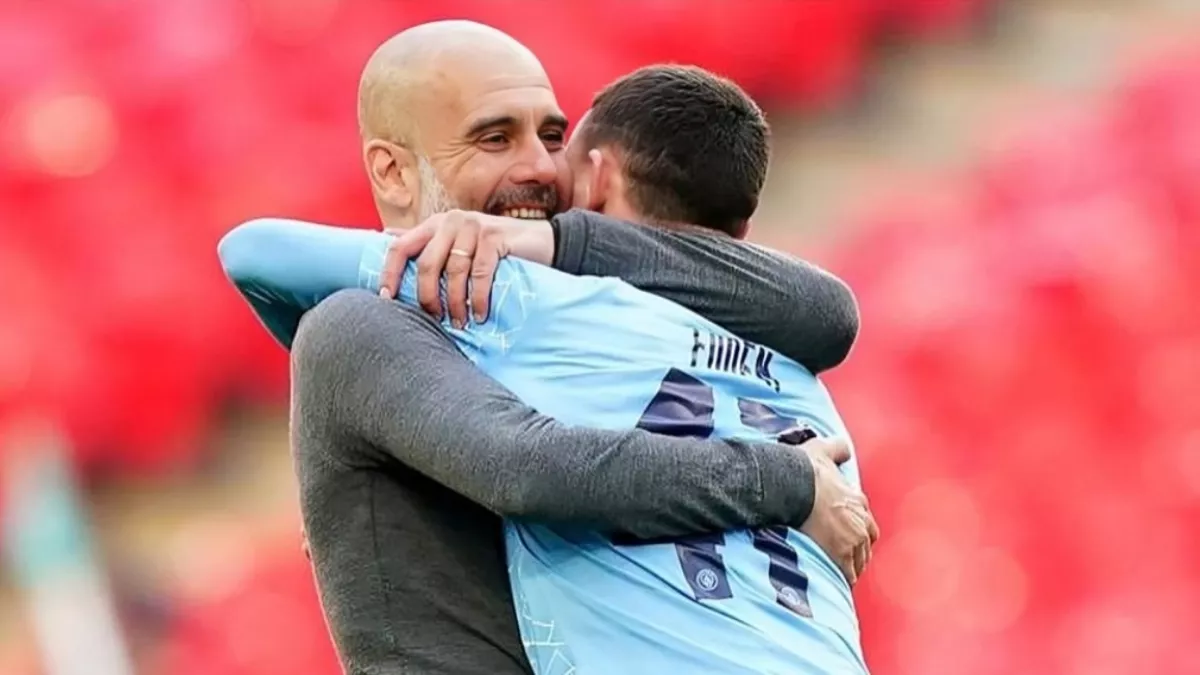 جوارديولا يعلن عودة لاعب مهم في صفوف مانشستر سيتي للجماهير