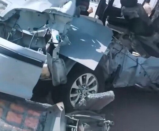 إصابة 8 أشخاص في حادث تصادم بين ميكروباص ونقل بميناء الدخيلة بالإسكندرية