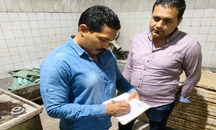 ضبط 2 طن ونصف دقيق مدعم ولحوم فاسدة في حملات رقابية بالفيوم