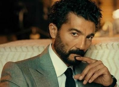 خالد النبوي يحتفل بأول أفيش له في فيلم «ليلة عسل».. ويتحدث عن مسيرته الفنية بمهرجان القاهرة
