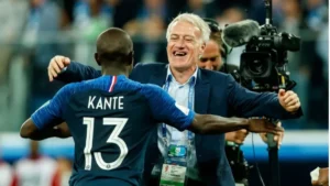 ديشامب يثني على بروشن ويكشف سبب ضم كانتي للمنتخب