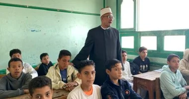 رئيس أزهر كفر الشيخ يقوم بجولة لمتابعة انتظام الدراسة في المعاهد
