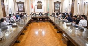 6 قرارات مهمة لرئيس جامعة القاهرة بعد لقائه مع طلاب كلية التجارة