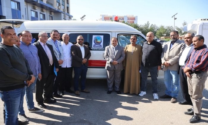 رئيس جامعة قنا يتفقد الإسعاف ووحدات الرعاية والاطفال بالمستشفيات الجامعية