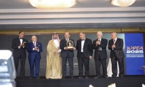 رئيس جامعة مدينة السادات يتسلم جائزة الكنانة في نسختها الثانية