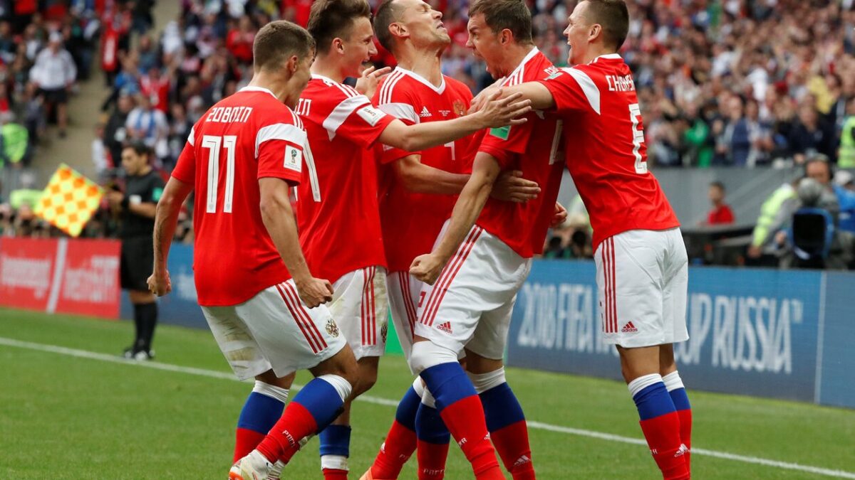 روسيا تخطط لتنظيم بطولة مونديالية موازية في عام 2026