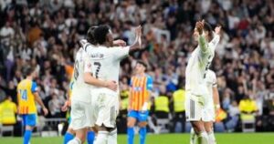 ريال مدريد يحلق فى صدارة ترتيب الدورى الإسبانى برباعية ضد فالنسيا