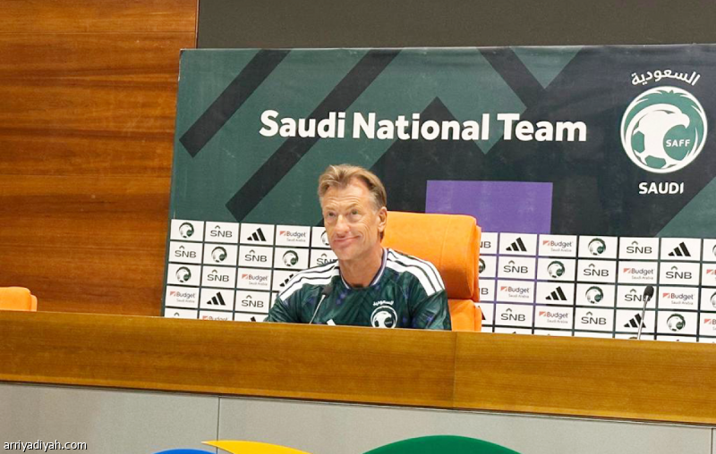 رينارد يعلن قائمة المنتخب السعودي لكأس العرب المقبلة في قطر