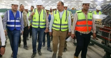 وزير قطاع الأعمال العام يزور المحلة لمتابعة مشروع تطوير صناعة الغزل والنسيج