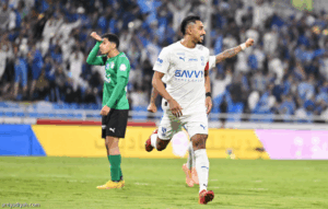 سالم الدوسري يواصل التألق وينفرد بصدارة هدافي الهلال التاريخيين