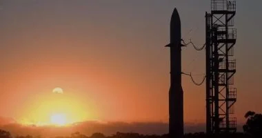 سبيس إكس ترسل قمرًا صناعيًا إلى المدار لتتبع مستوى سطح البحر بدقة.. تفاصيل