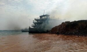 السيطرة على حريق محدود بباخرة سياحية خالية من الركاب في أسوان