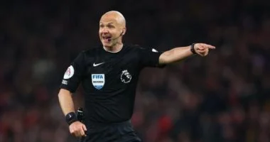 صافرة الإنجليزي تايلور تقود مباراة بروج ضد برشلونة في دوري أبطال أوروبا