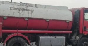 ضبط 2.5 طن زيت طعام غير معروف المصدر قبل تسويقه في شبرا الخيمة