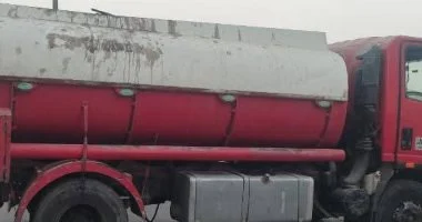 ضبط 2.5 طن زيت طعام غير معروف المصدر قبل تسويقه في شبرا الخيمة