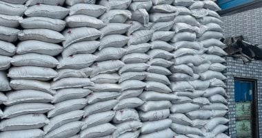 ضبط 25 طن ملح صناعي معاد تدويره بمخزن غير مرخص في بنها