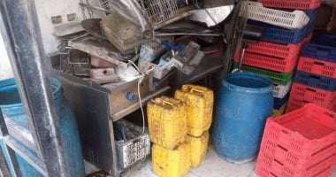ضبط مطعم في الخانكة يحتفظ بأجزاء دواجن وزيت وكاتشب مجهولة المصدر